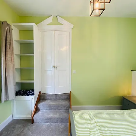 Hébergement de vacances Unique Country Estate Nr Mountains&beach